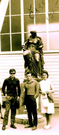 1965. Карловы Вары.  Я в центре  - слева от меня Гана моя двоюродная сестра  , справа Ярослав  ее сын.