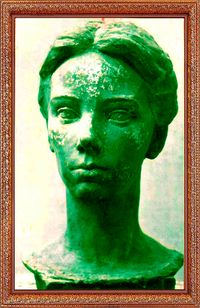 скульптурная композиция - портрет дочери Виктории - медь, гальваника.